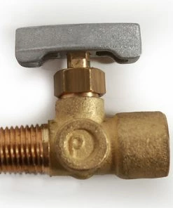 Cajun Classic FNPT / MPT Needle Valve Brass Fitting